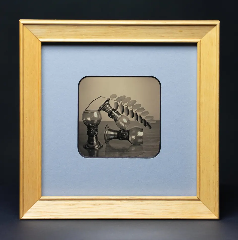 Gerahmte Daguerreotypie: Weingläser.