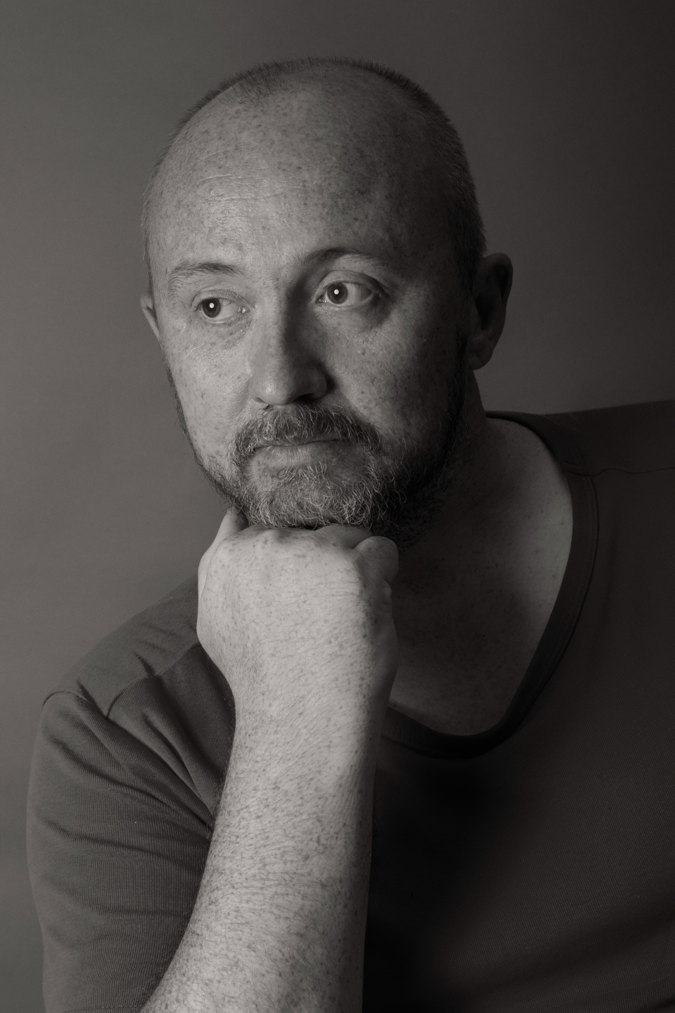 Schwarzweißporträt von Valerius Geng.
